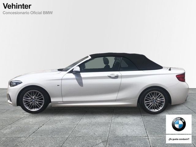 Fotos de BMW Serie 2 218i Cabrio color Blanco. Año 2019. 100KW(136CV). Gasolina. En concesionario Momentum S.A. de Madrid