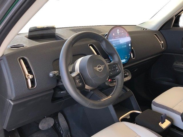 fotoG 12 del MINI MINI Countryman D 120 kW (163 CV) 163cv Diésel del 2024 en Madrid