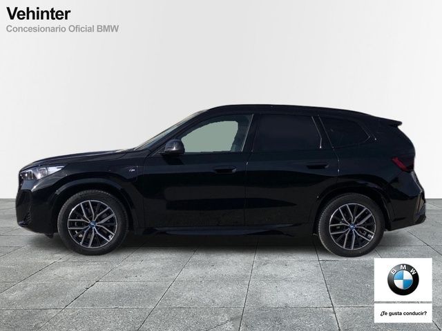 Fotos de BMW X1 xDrive25e color Negro. Año 2025. 180KW(245CV). Híbrido Electro/Gasolina. En concesionario Vehinter Getafe de Madrid