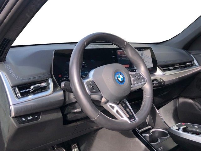 BMW X1 xDrive25e color Negro. Año 2025. 180KW(245CV). Híbrido Electro/Gasolina. En concesionario Vehinter Getafe de Madrid