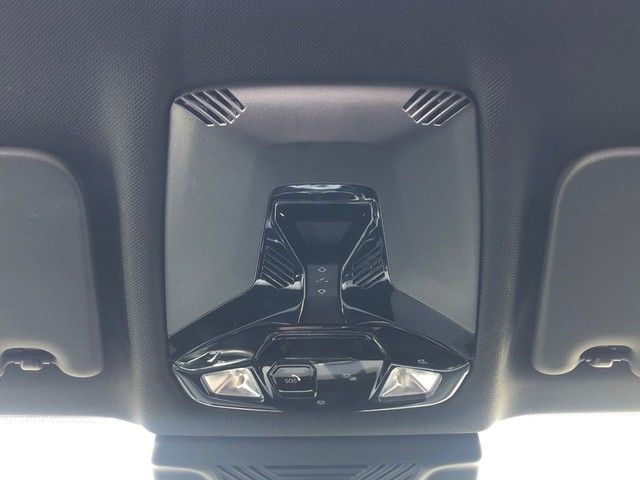 BMW X1 xDrive25e color Negro. Año 2025. 180KW(245CV). Híbrido Electro/Gasolina. En concesionario Vehinter Getafe de Madrid