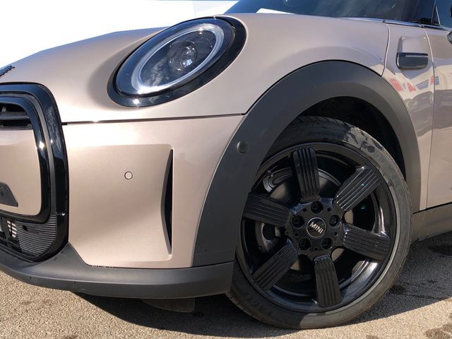 fotoG 5 del MINI MINI Cooper Cabrio 100 kW (136 CV) 136cv Gasolina del 2024 en Madrid