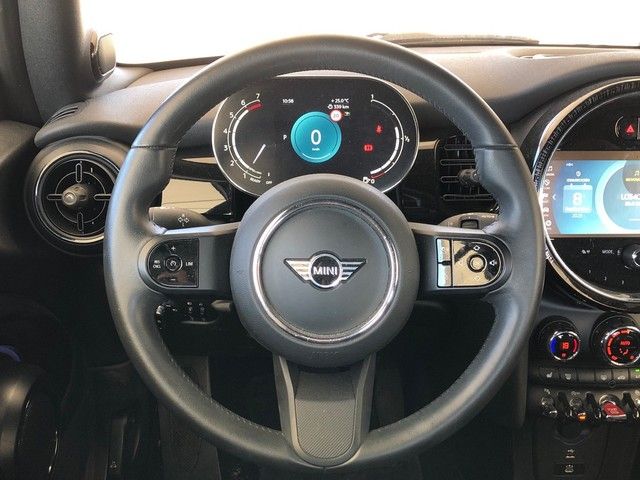 fotoG 13 del MINI MINI Cooper Cabrio 100 kW (136 CV) 136cv Gasolina del 2024 en Madrid