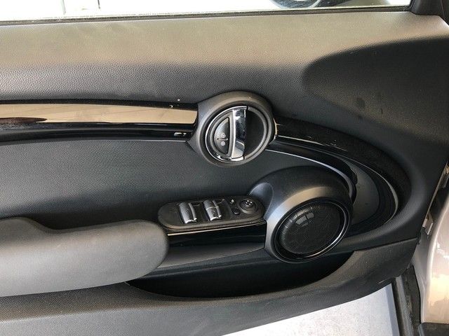 fotoG 10 del MINI MINI Cooper Cabrio 100 kW (136 CV) 136cv Gasolina del 2024 en Madrid