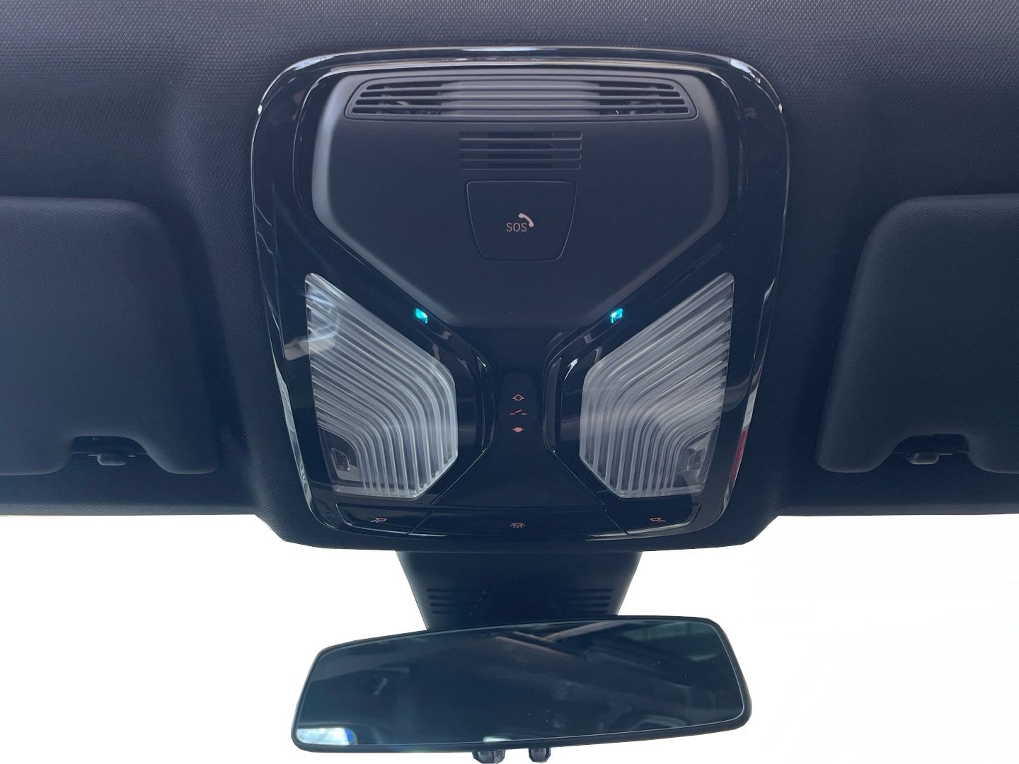 BMW Serie 3 320d Touring color Blanco. Año 2025. 140KW(190CV). Diésel. En concesionario Vehinter Getafe de Madrid