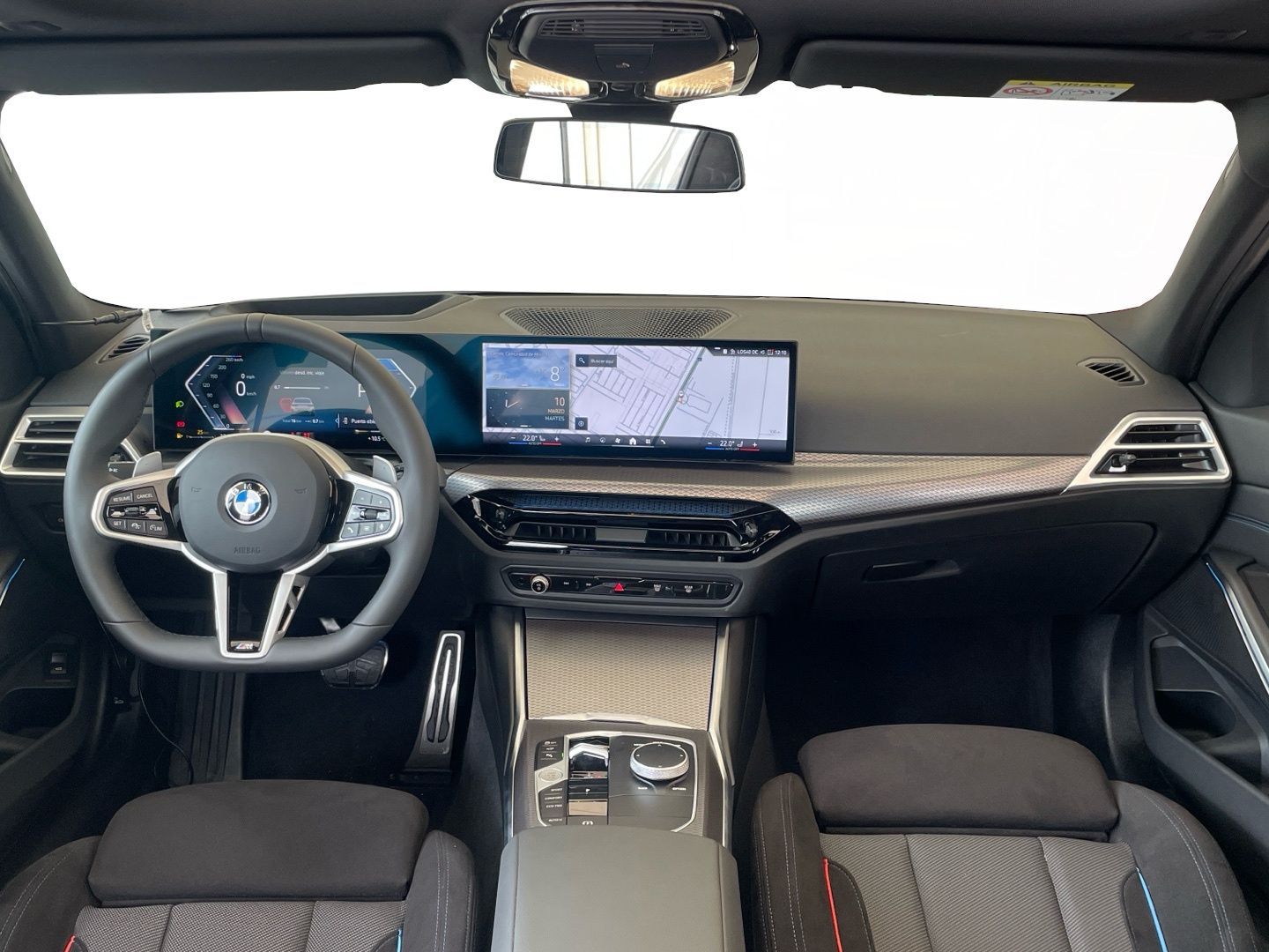 BMW Serie 3 320d Touring color Blanco. Año 2025. 140KW(190CV). Diésel. En concesionario Vehinter Getafe de Madrid