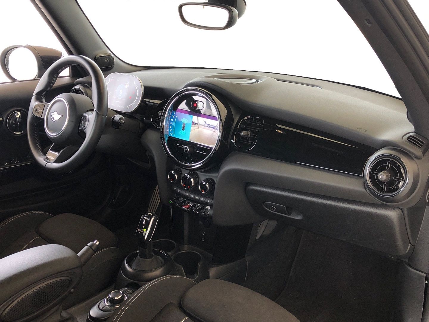 fotoG 7 del MINI MINI Cooper Cabrio 100 kW (136 CV) 136cv Gasolina del 2024 en Madrid