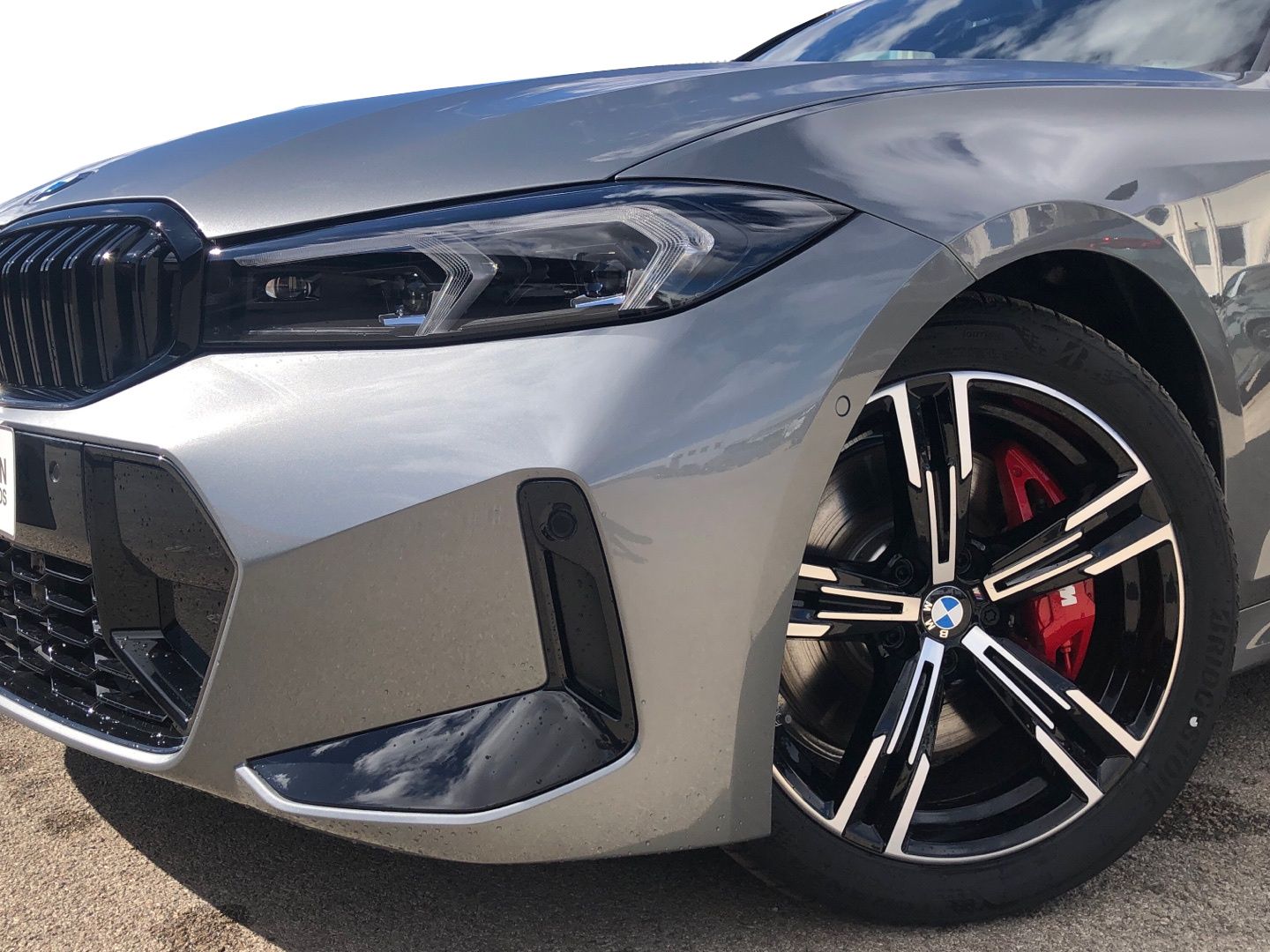 BMW Serie 3 318d Touring color Gris. Año 2025. 110KW(150CV). Diésel. En concesionario Vehinter Getafe de Madrid