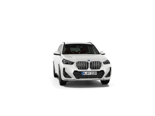 BMW X1 sDrive20d color Blanco. Año 2024. 120KW(163CV). Diésel. En concesionario Momentum S.A. de Madrid