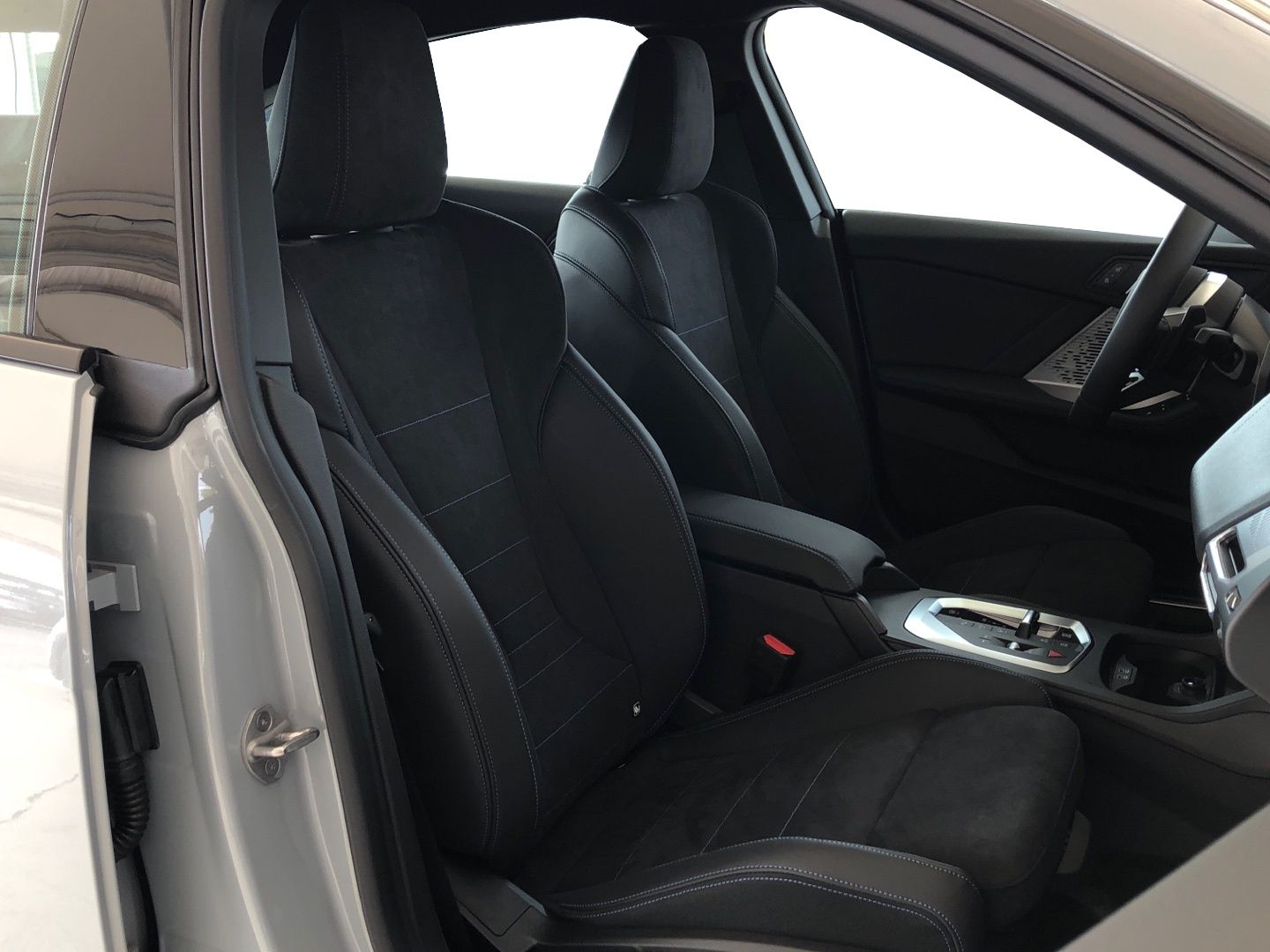 BMW Serie 2 220i Gran Coupe color Gris. Año 2025. 125KW(170CV). Gasolina. En concesionario Vehinter Getafe de Madrid