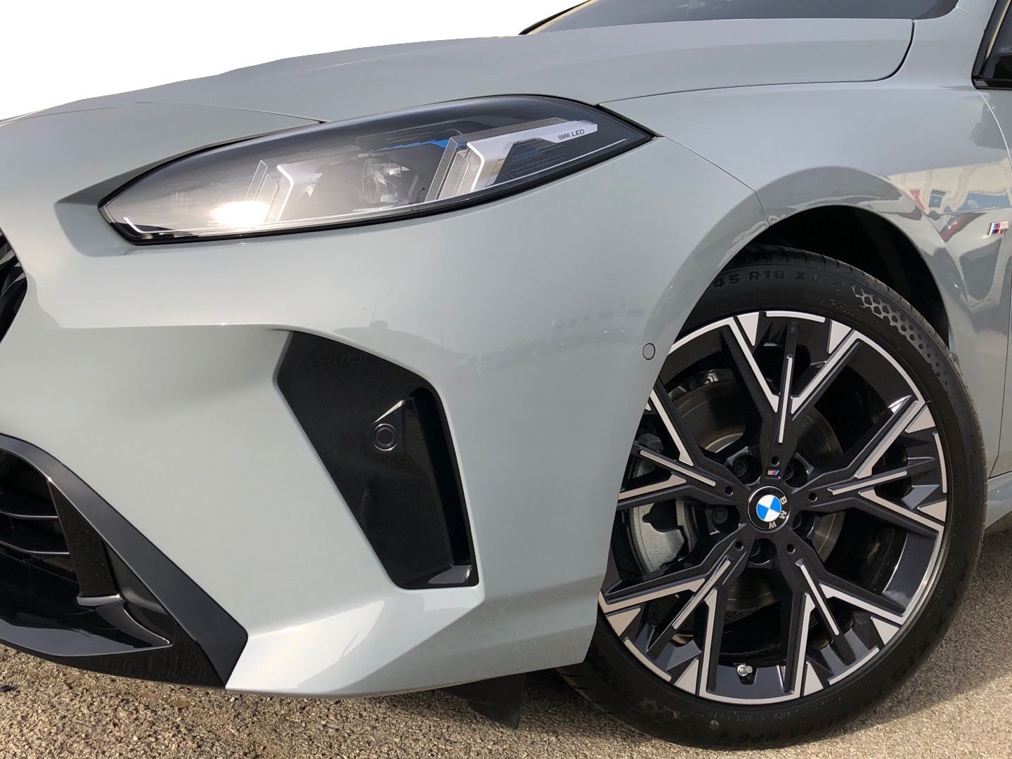 BMW Serie 2 220i Gran Coupe color Gris. Año 2025. 125KW(170CV). Gasolina. En concesionario Vehinter Getafe de Madrid