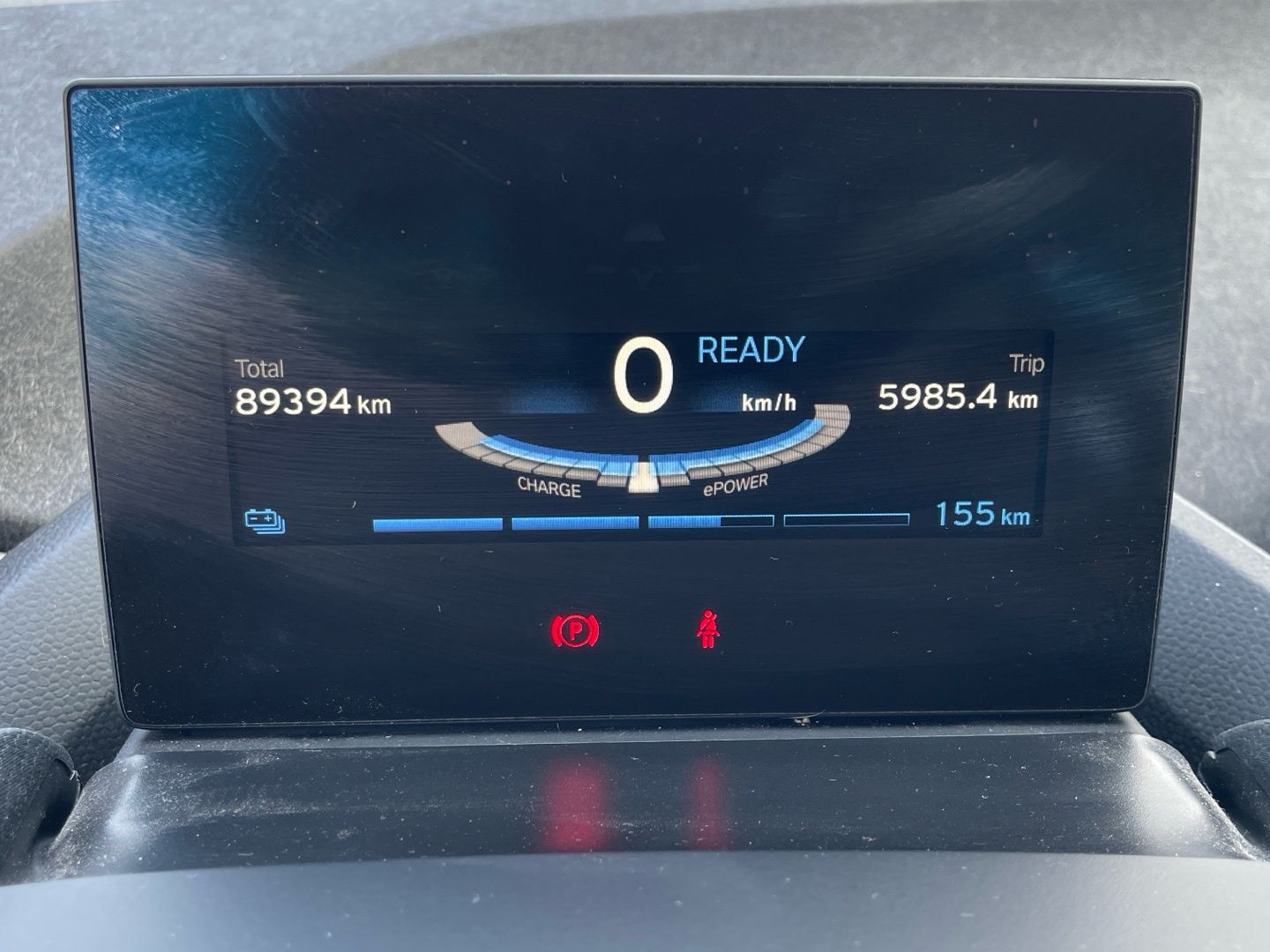 BMW i3 120Ah color Rojo. Año 2019. 125KW(170CV). Eléctrico. En concesionario Momentum S.A. de Madrid