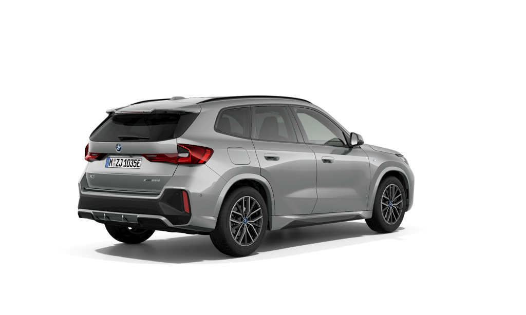 BMW X1 xDrive25e color Gris Plata. Año 2025. 180KW(245CV). Híbrido Electro/Gasolina. En concesionario Vehinter Getafe de Madrid
