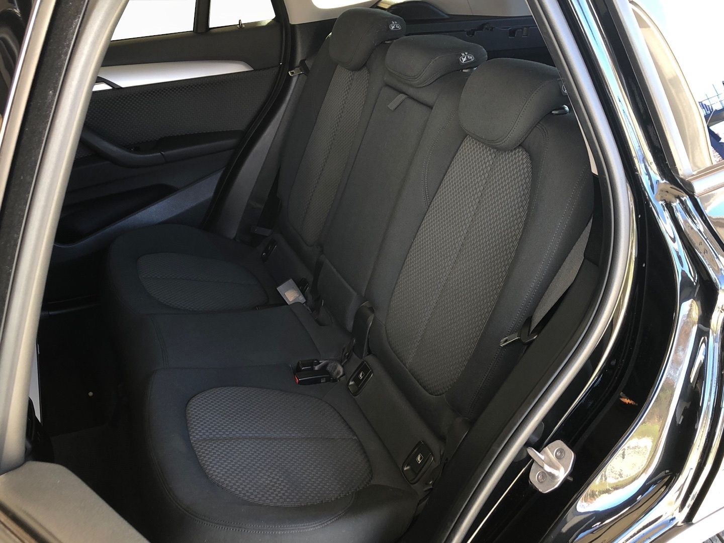 BMW X1 sDrive18d color Negro. Año 2020. 110KW(150CV). Diésel. En concesionario Vehinter Getafe de Madrid