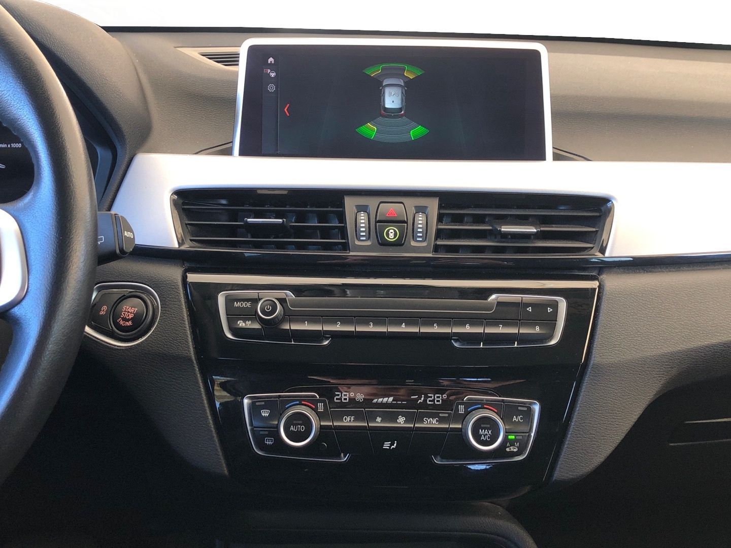 BMW X1 sDrive18d color Negro. Año 2020. 110KW(150CV). Diésel. En concesionario Vehinter Getafe de Madrid