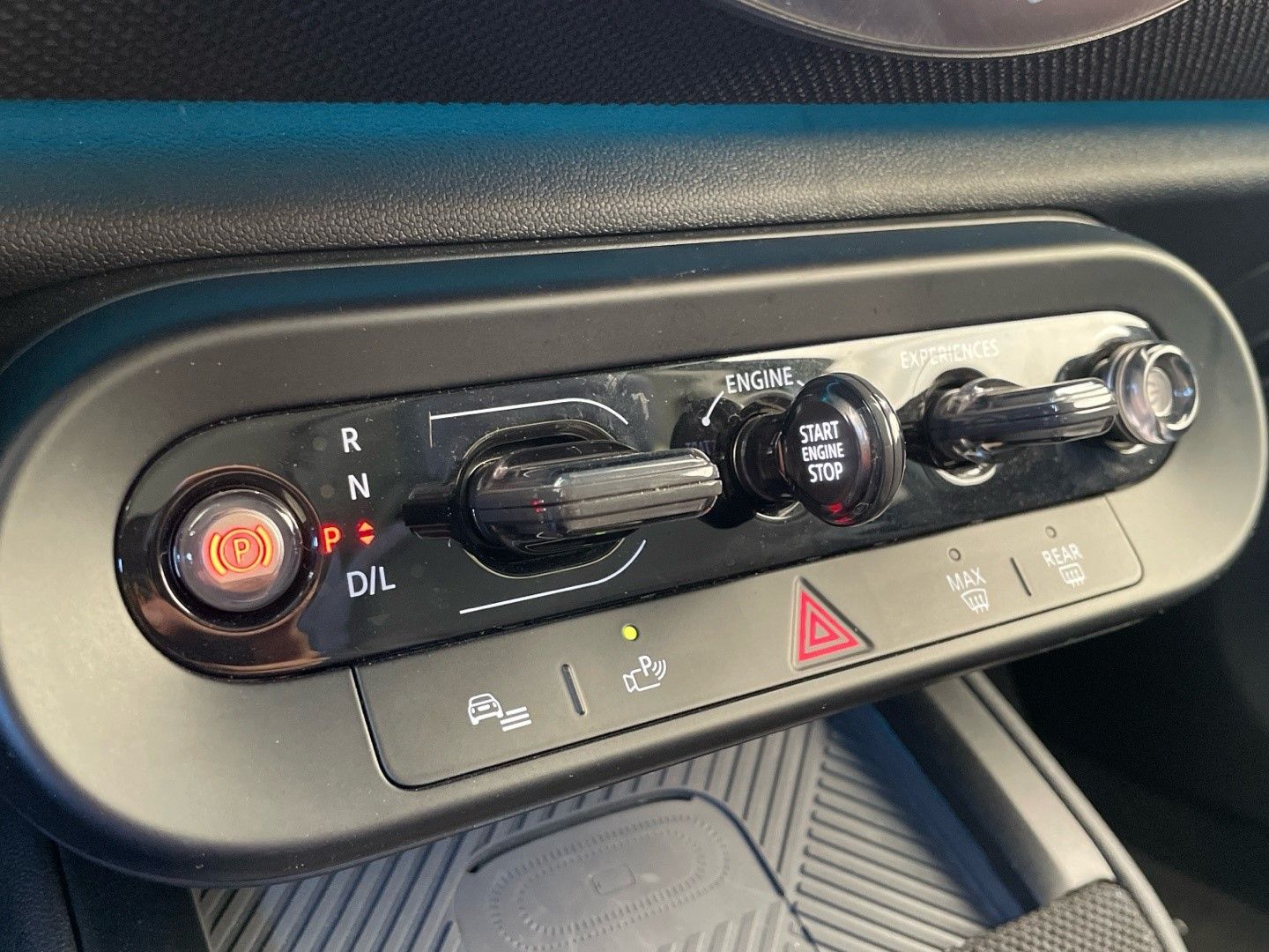 fotoG 17 del MINI MINI Countryman C 125 kW (170 CV) 170cv Gasolina del 2024 en Madrid