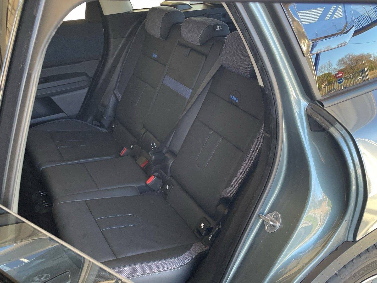 fotoG 8 del MINI MINI Countryman C 125 kW (170 CV) 170cv Gasolina del 2024 en Madrid