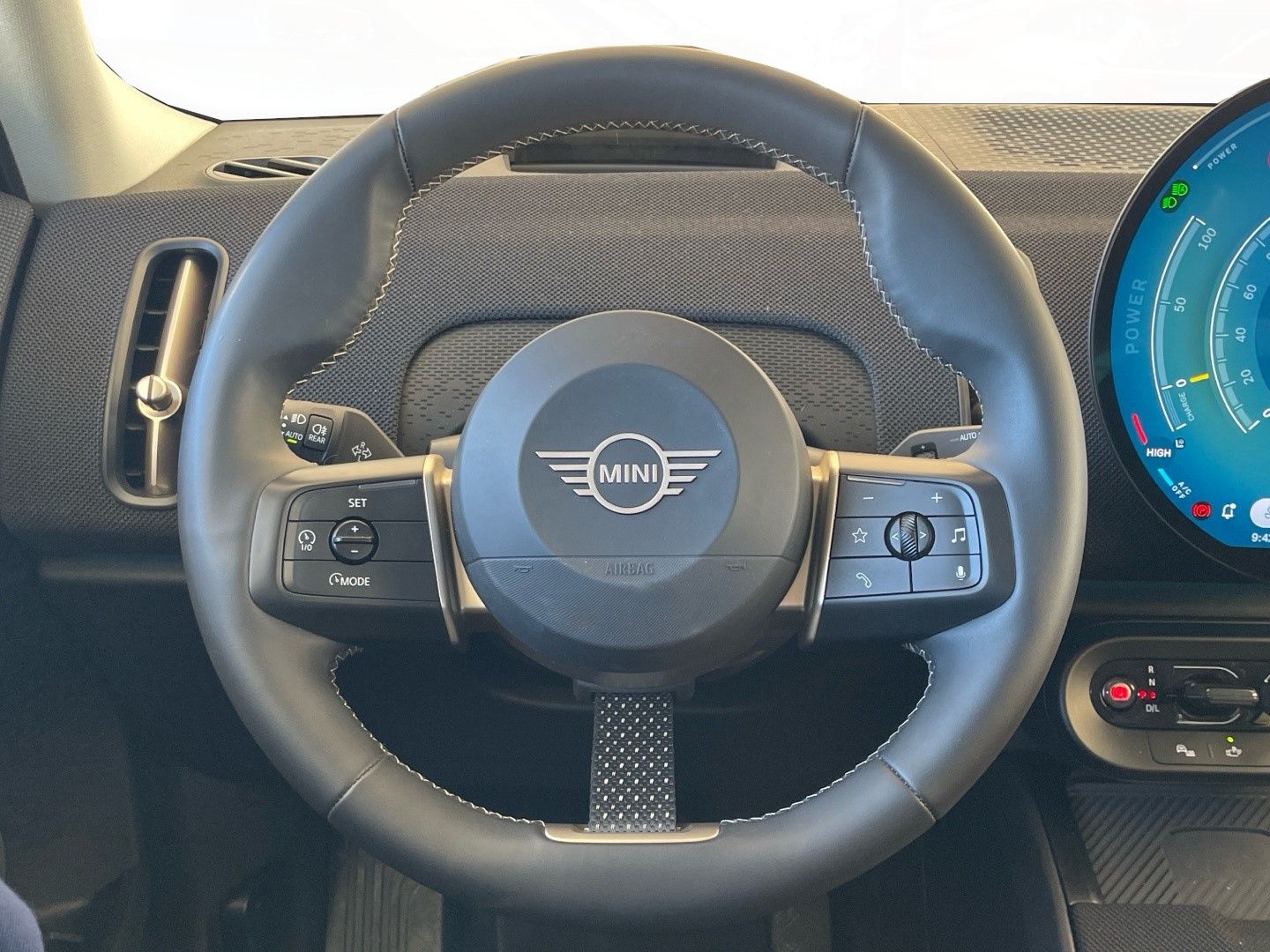 fotoG 13 del MINI MINI Countryman C 125 kW (170 CV) 170cv Gasolina del 2024 en Madrid