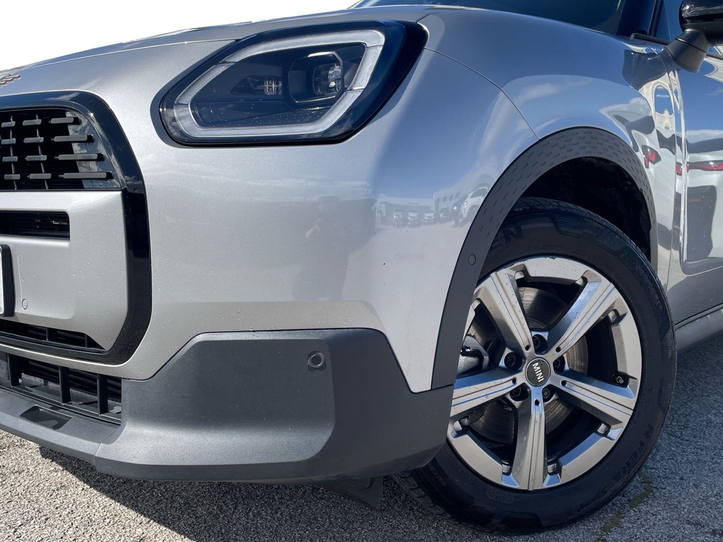 fotoG 5 del MINI MINI Countryman C 125 kW (170 CV) 170cv Gasolina del 2024 en Madrid