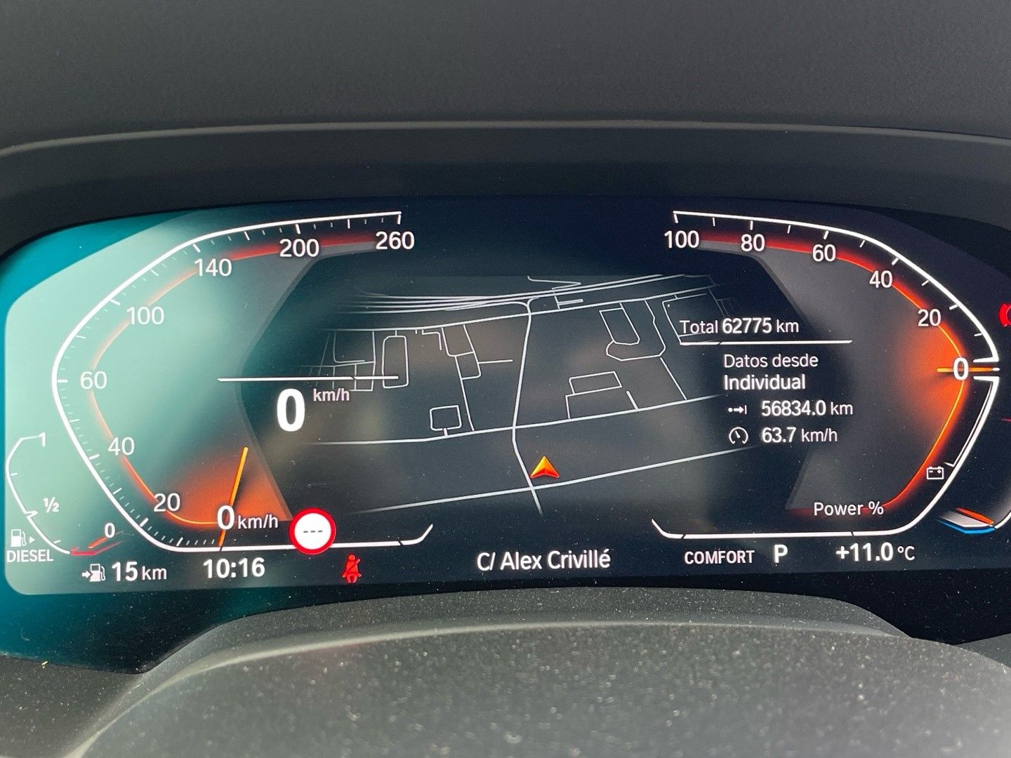 BMW X5 xDrive30d color Blanco. Año 2023. 210KW(286CV). Diésel. En concesionario Momentum S.A. de Madrid