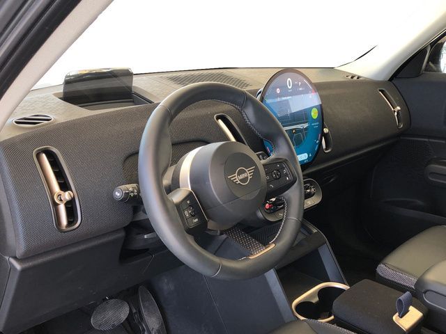 fotoG 12 del MINI MINI Countryman D 120 kW (163 CV) 163cv Diésel del 2024 en Madrid