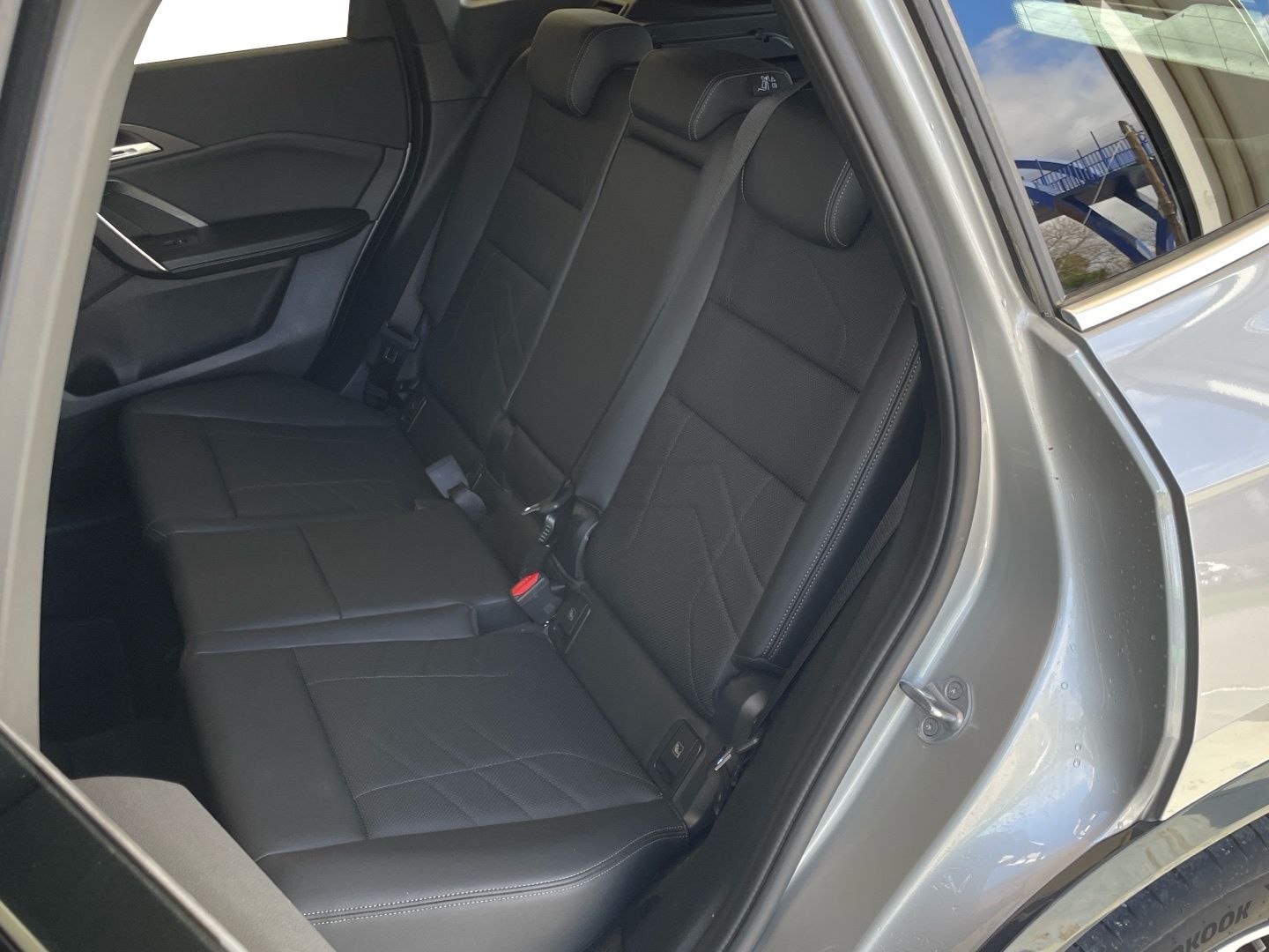 BMW X1 sDrive18d color Gris Plata. Año 2024. 110KW(150CV). Diésel. En concesionario Vehinter Getafe de Madrid