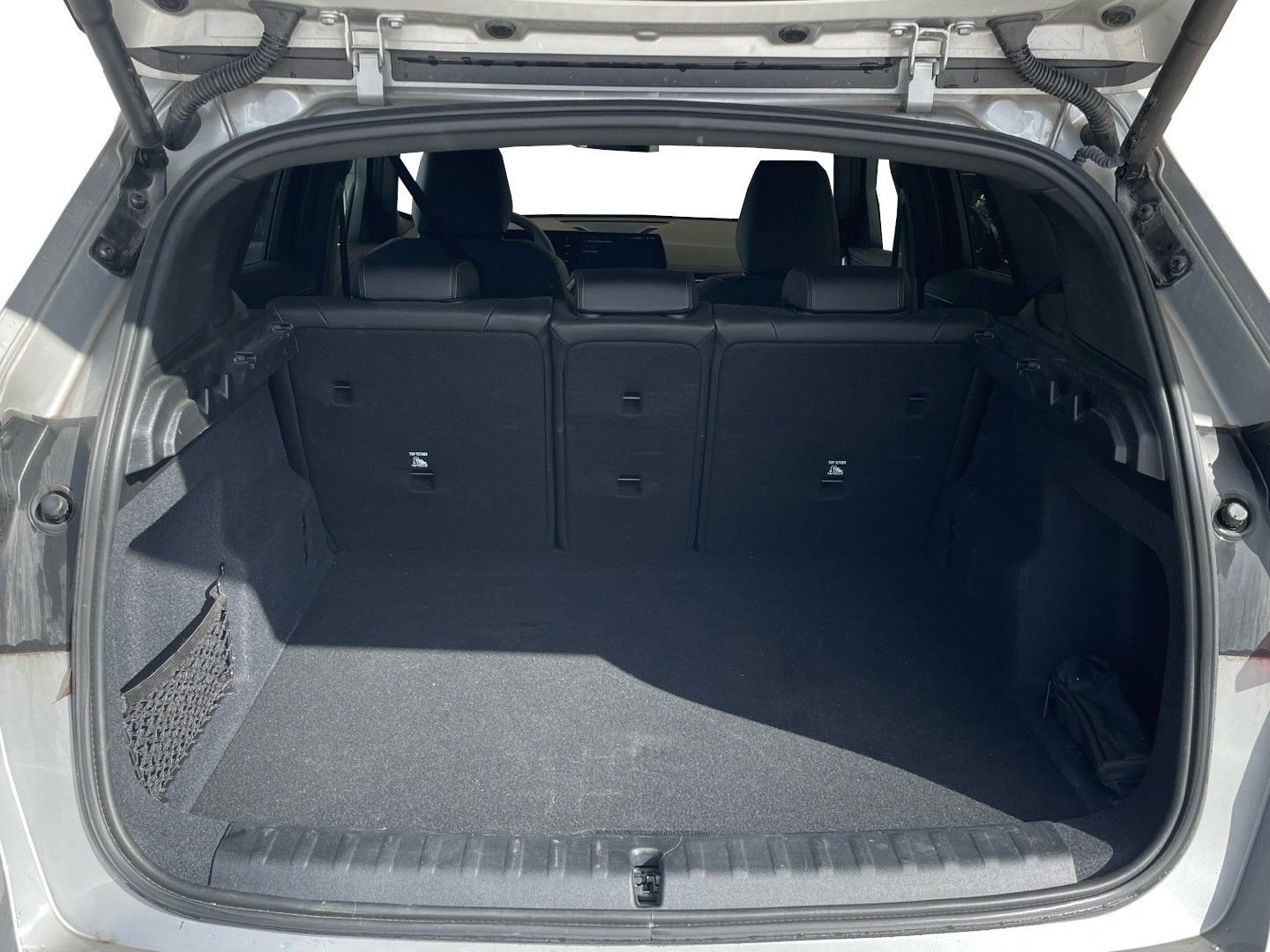 BMW X1 sDrive18d color Gris Plata. Año 2024. 110KW(150CV). Diésel. En concesionario Vehinter Getafe de Madrid