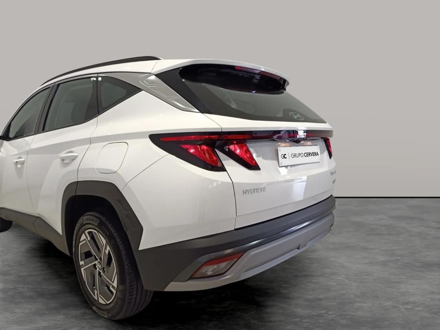 Hyundai Tucson 1.6T HEV Maxx AT 176 KW (239 CV)