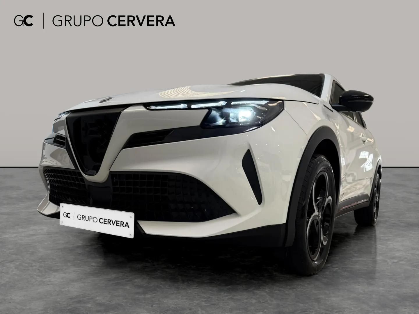 Alfa Romeo Junior 1.2 Ibrida Speciale Auto 100 KW (136 CV)