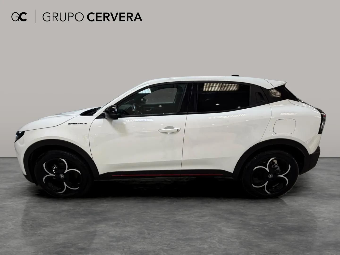 Alfa Romeo Junior 1.2 Ibrida Speciale Auto 100 KW (136 CV)