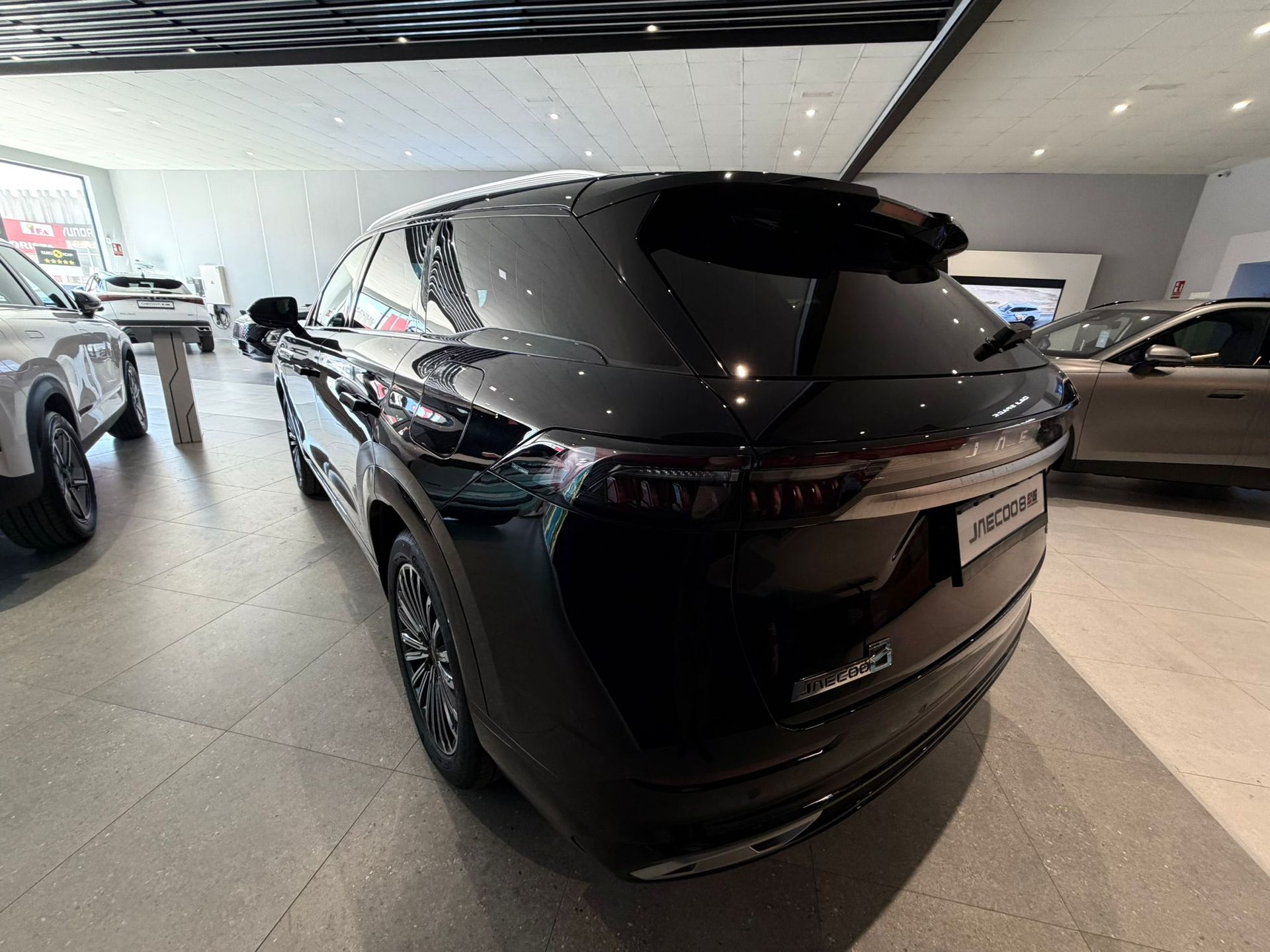 Jaecoo 8 1.5 TGDI PHEV SHS Exclusive AWD 315 KW (428 CV)