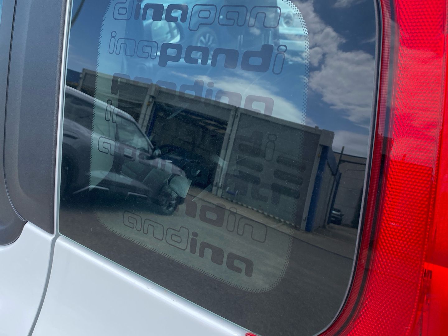 Imatge del vehicle 24