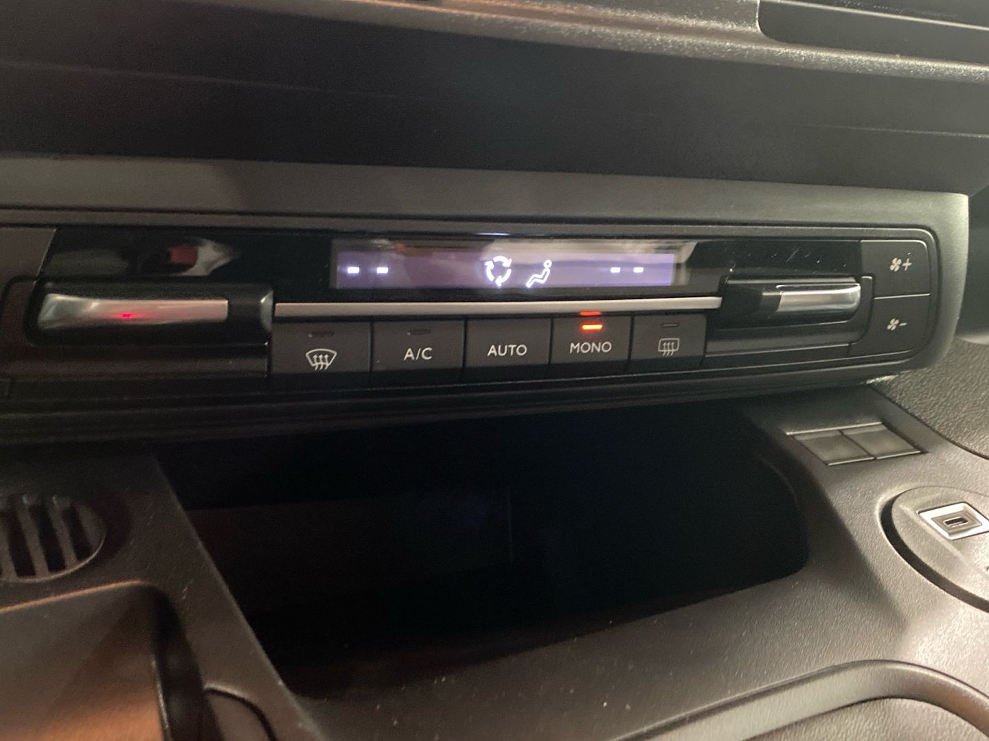 Imatge del vehicle 27
