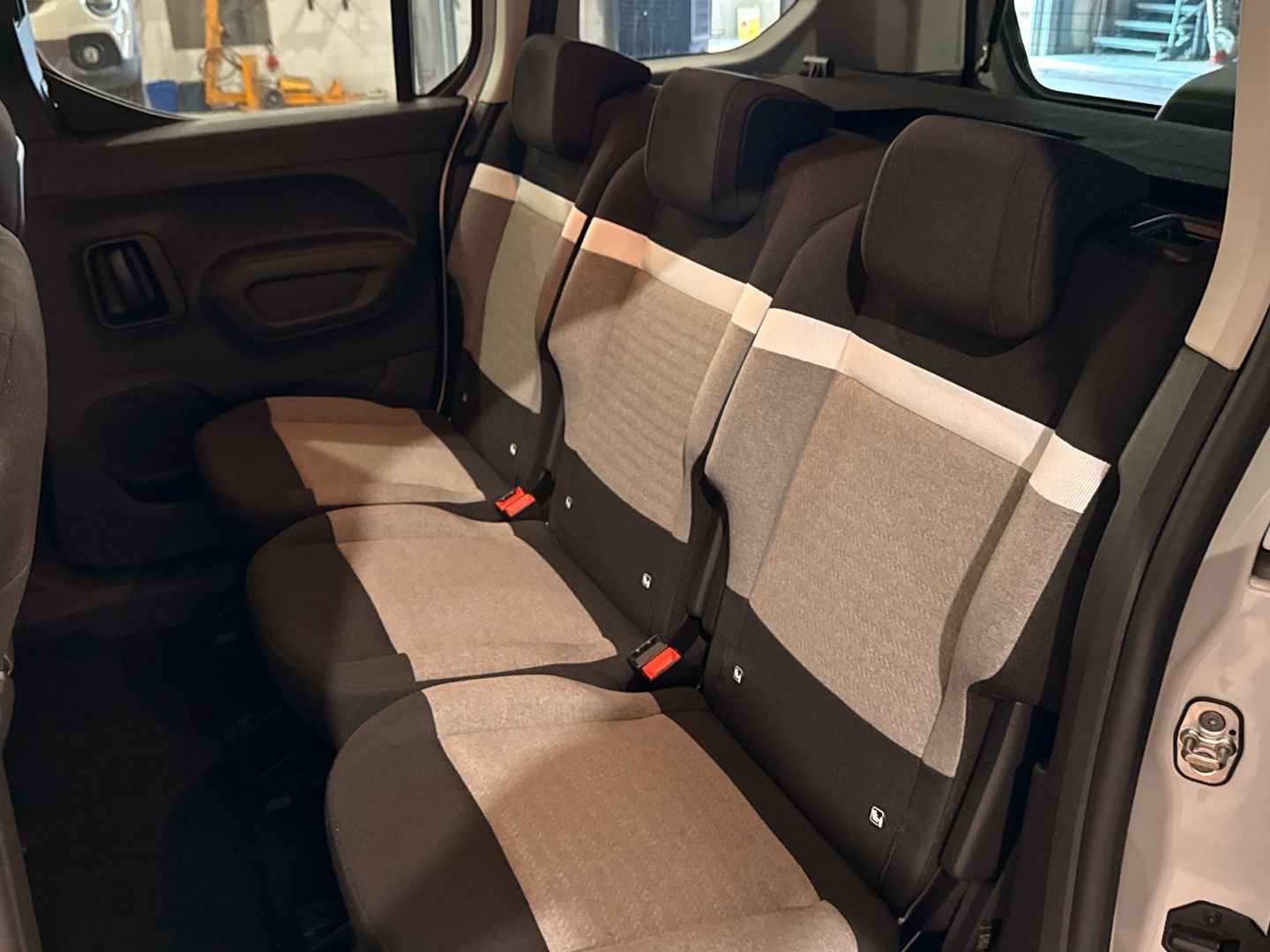 Imatge del vehicle 42