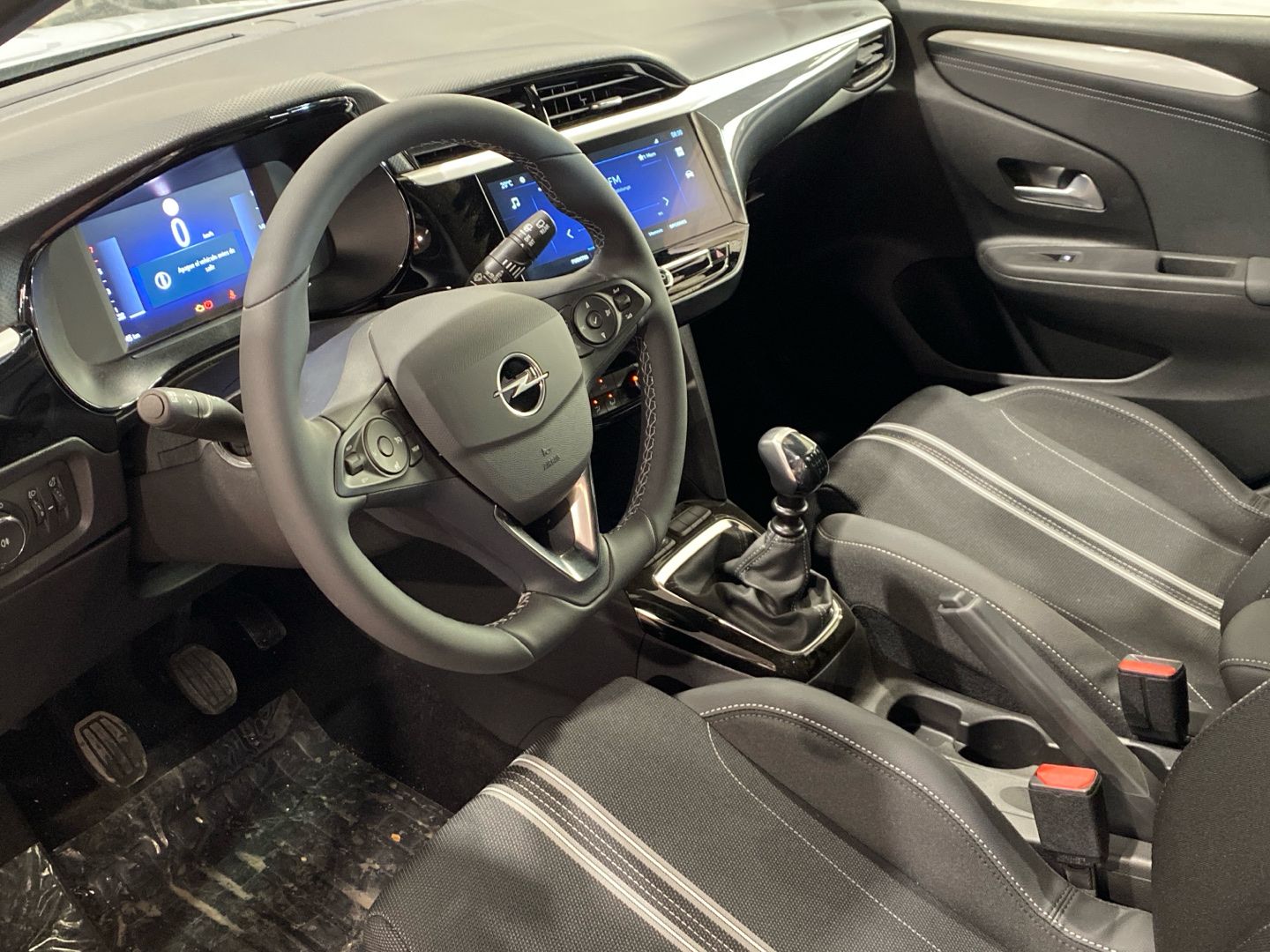 Vehicle image 21