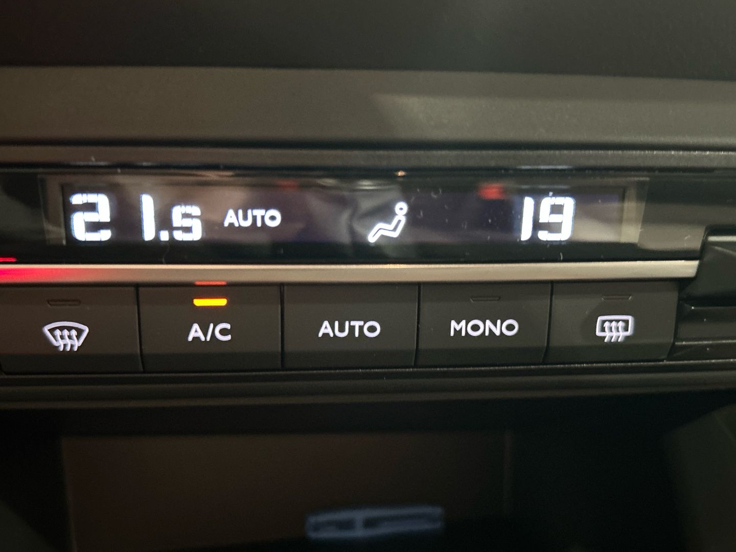 Imatge del vehicle 24