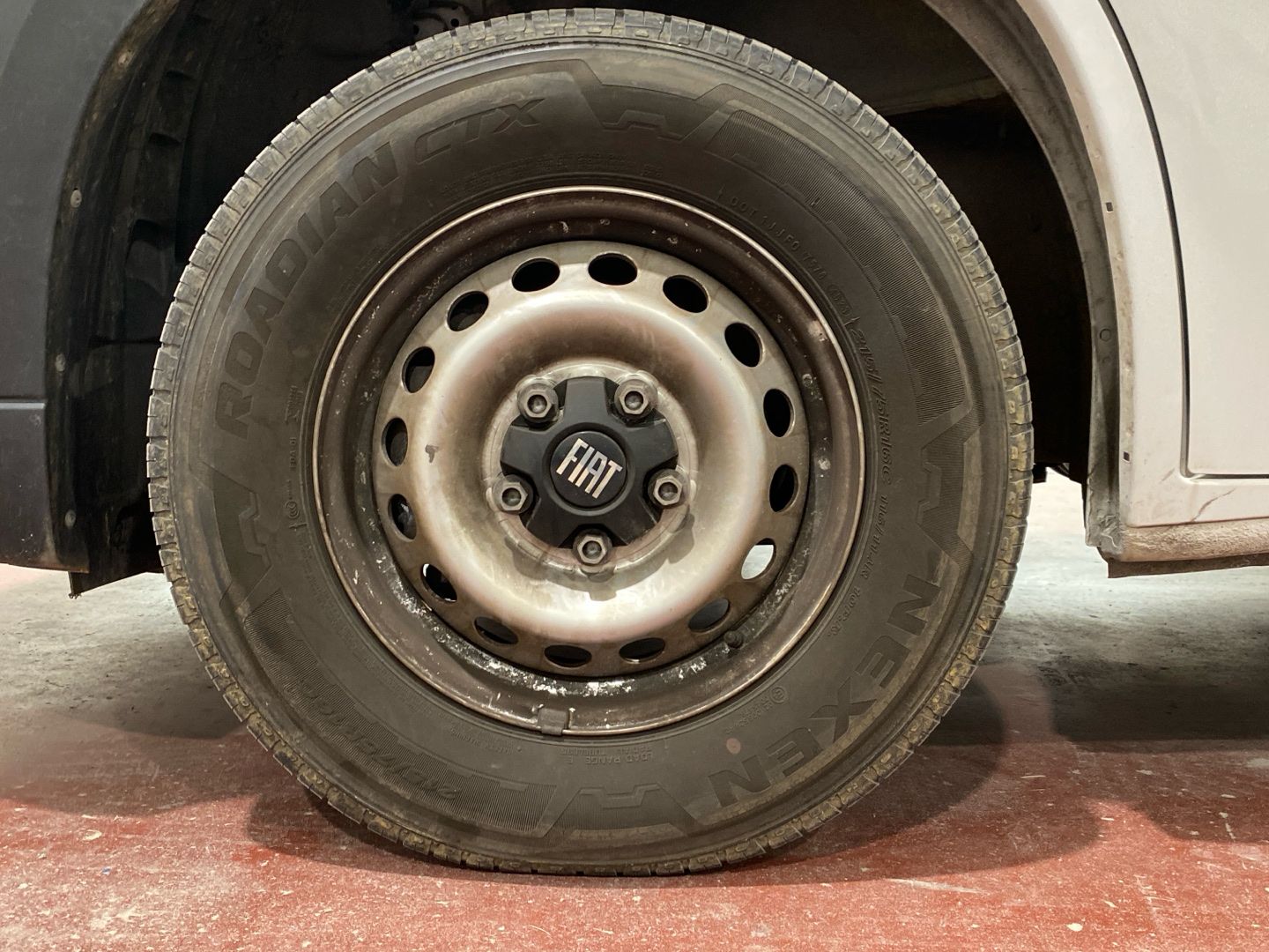 Vehicle image 13