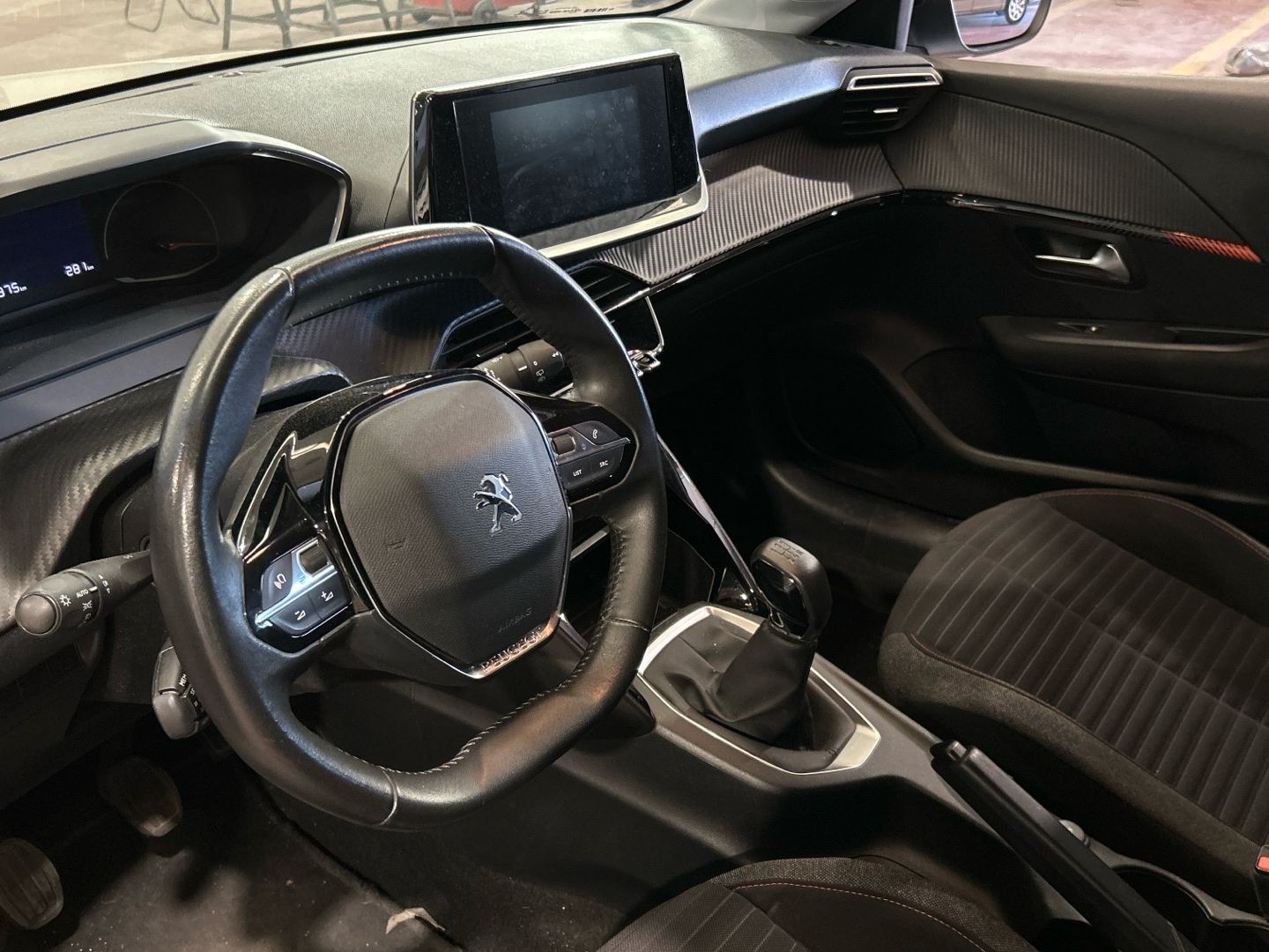 Vehicle image 21