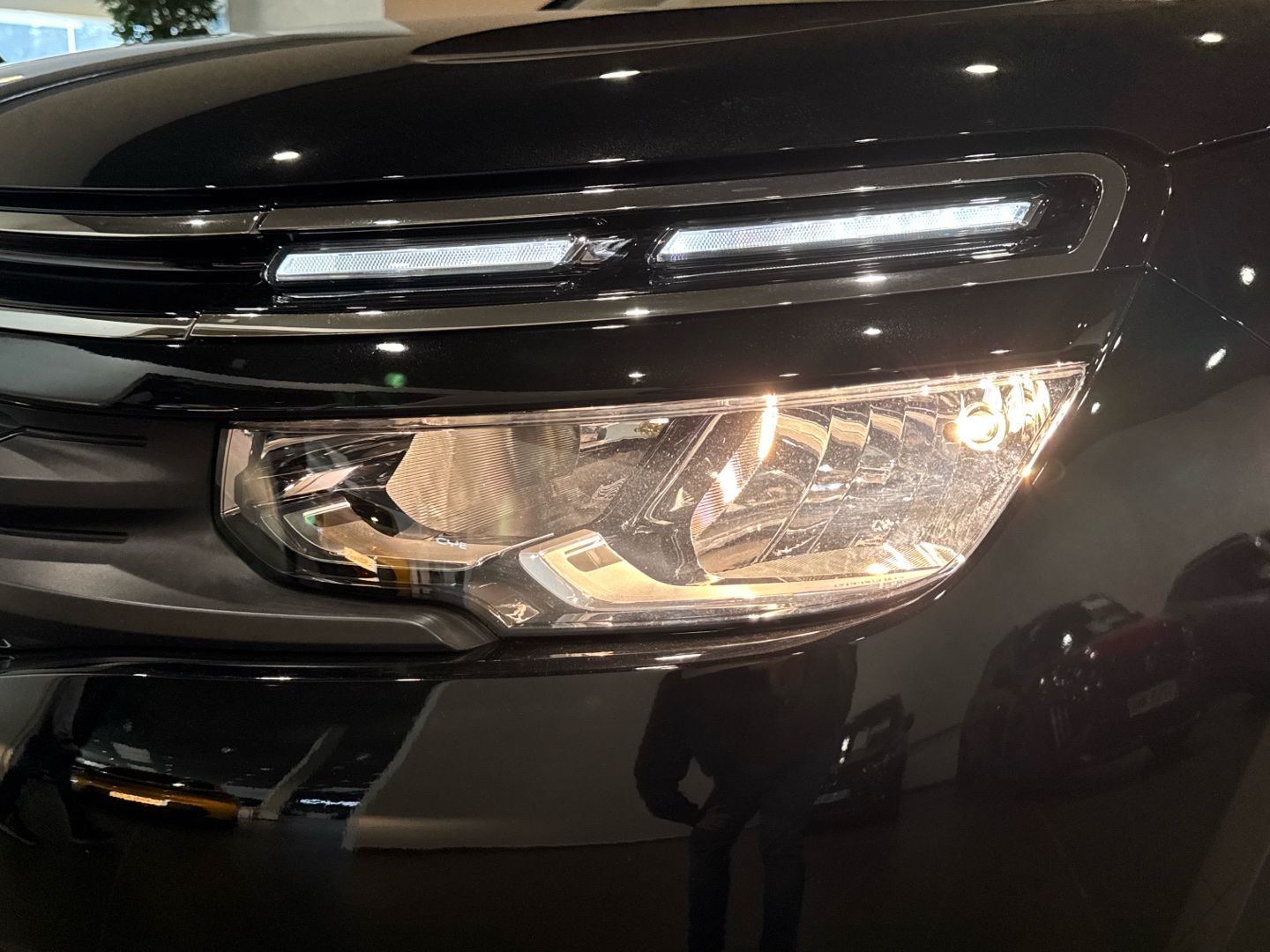 Vehicle image 31