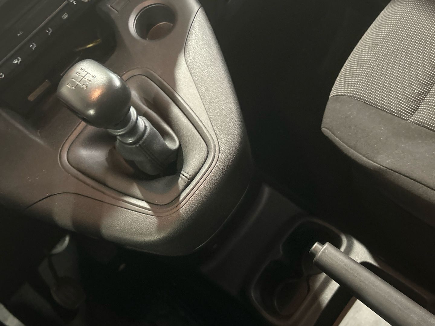 Vehicle image 14