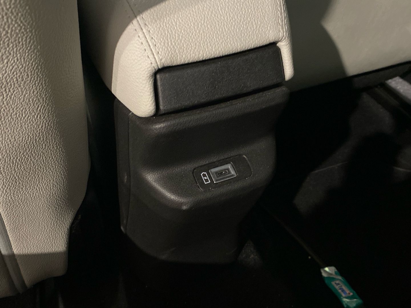 Vehicle image 24