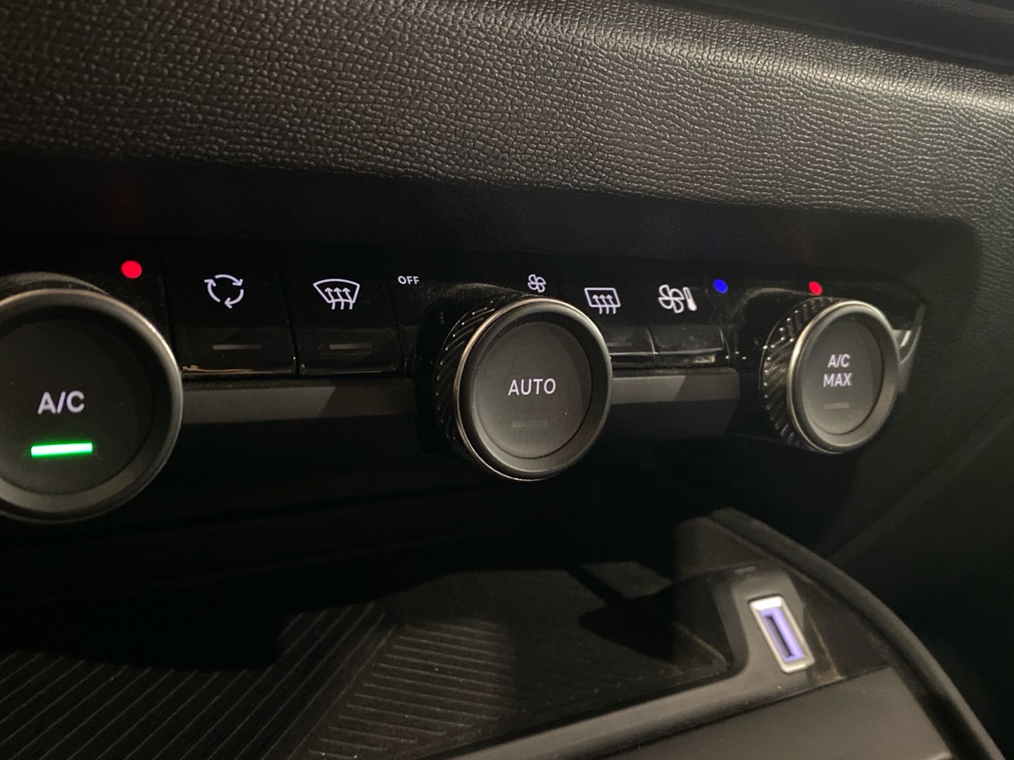 Imatge del vehicle 24