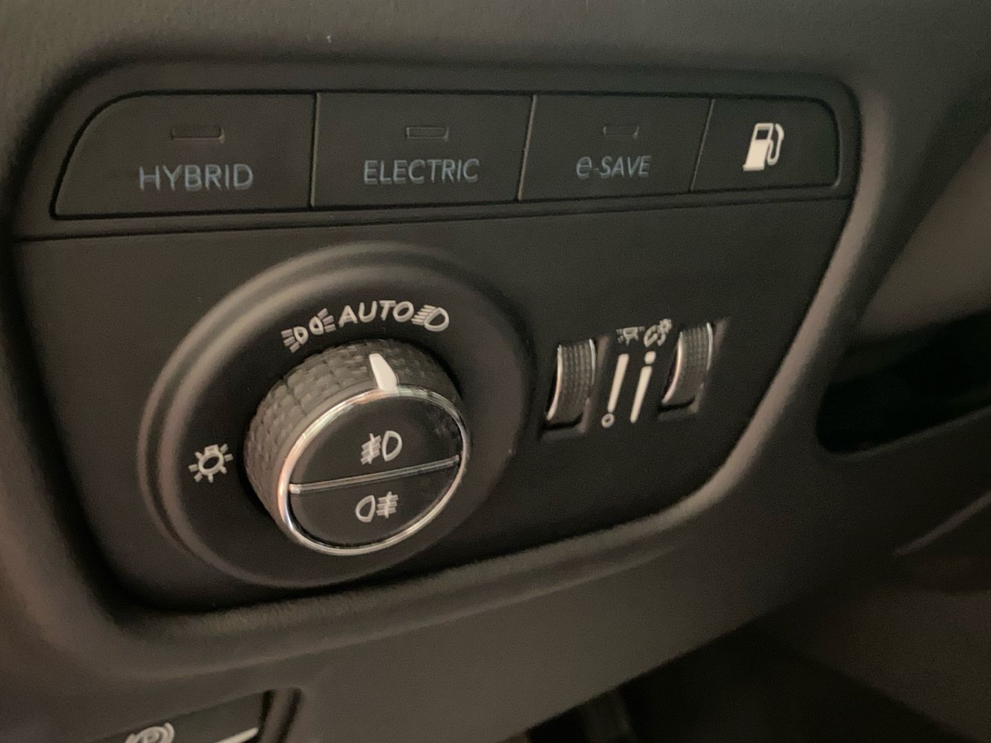 Vehicle image 38