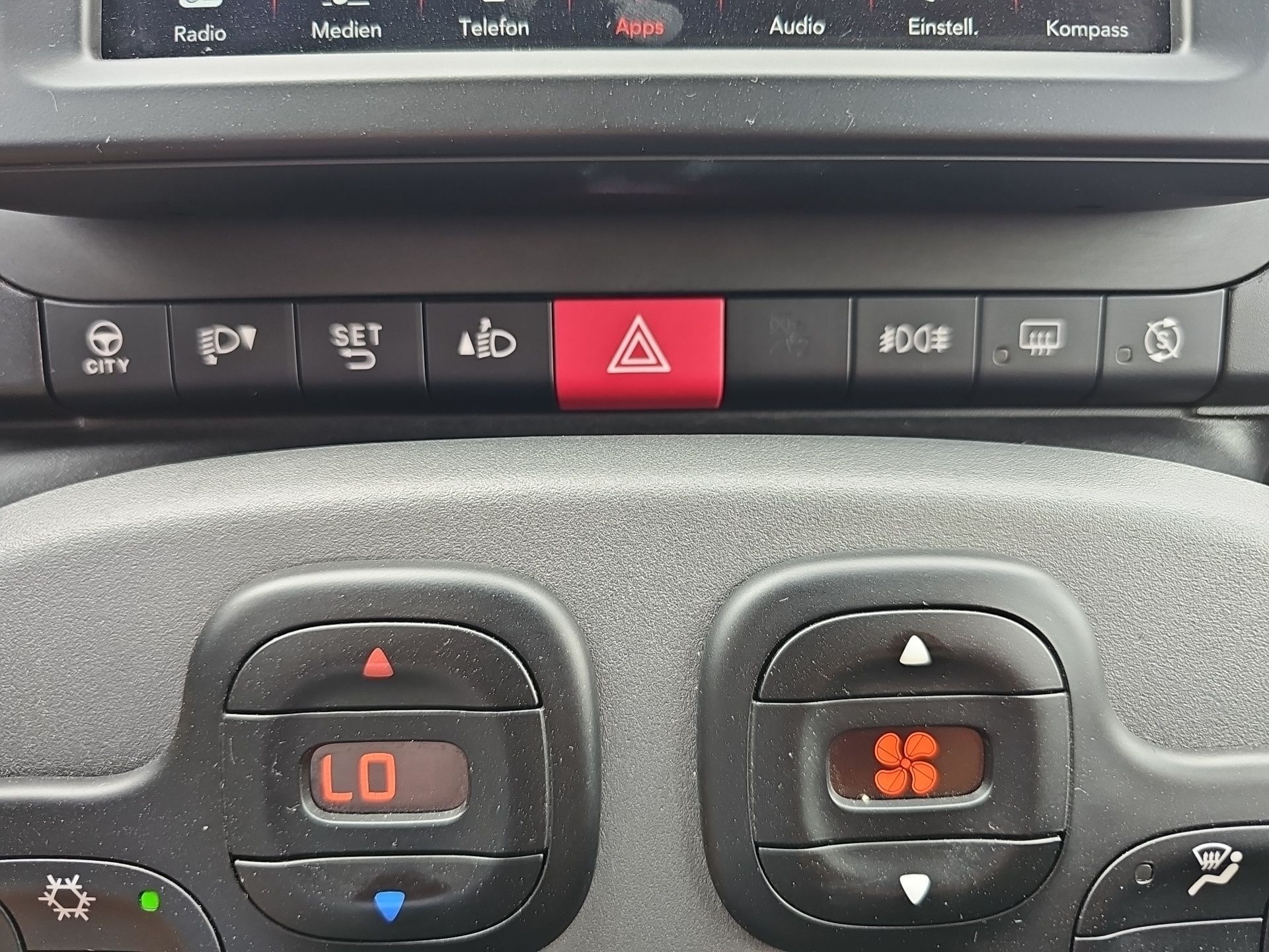 Foto 19 Fiat Panda 1.0 Hybrid Gse Sport 51 kW (70 CV)
