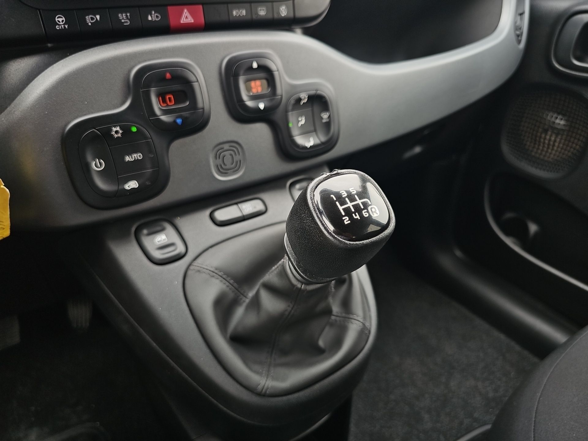 Foto 14 Fiat Panda 1.0 Hybrid Gse Sport 51 kW (70 CV)