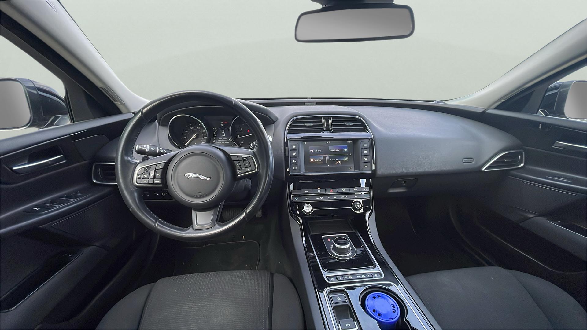Imagen Jaguar XE