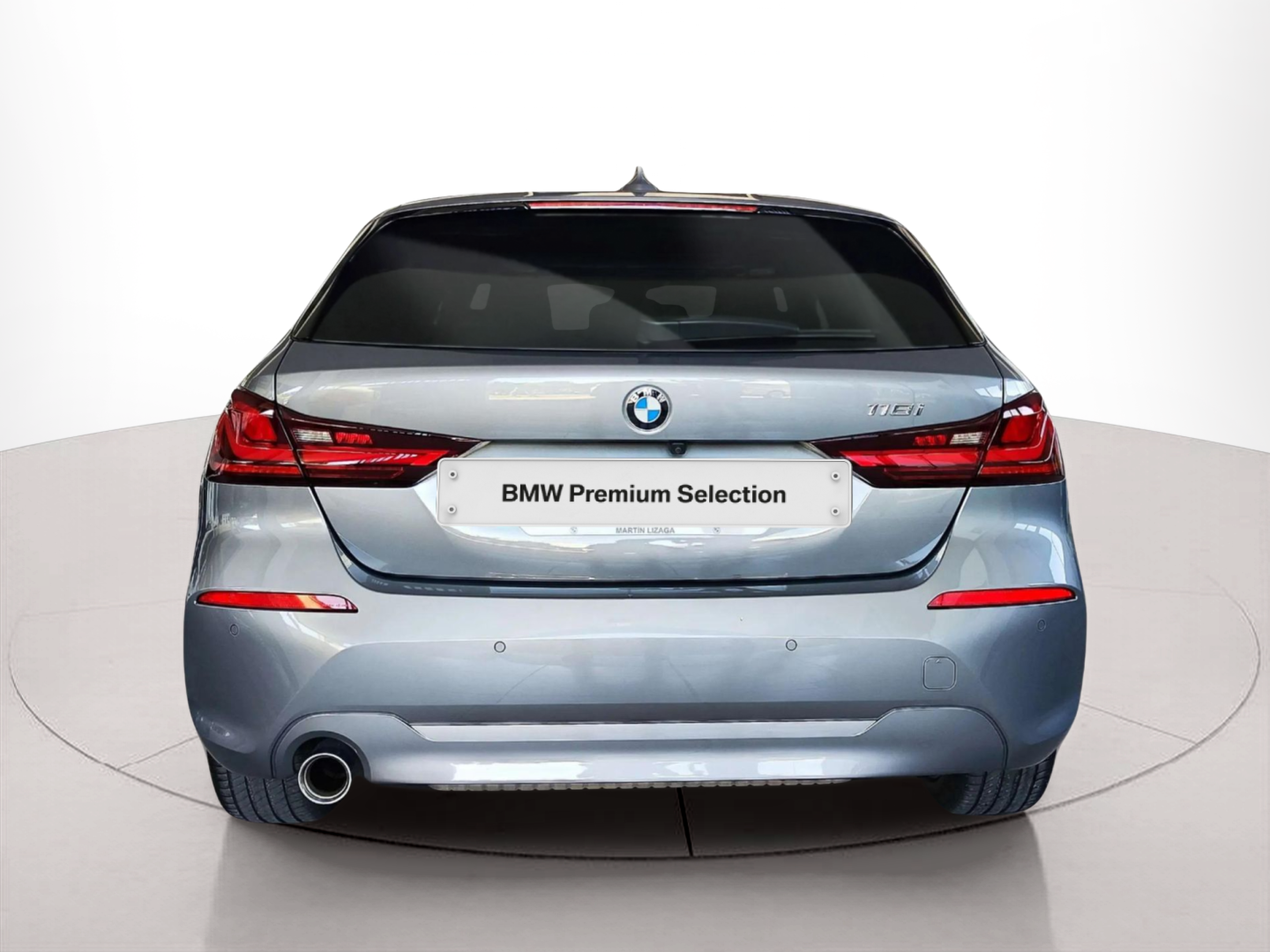 BMW Serie 1 118i color Gris. Año 2024. 103KW(140CV). Gasolina. En concesionario Lizaga Motor de Teruel