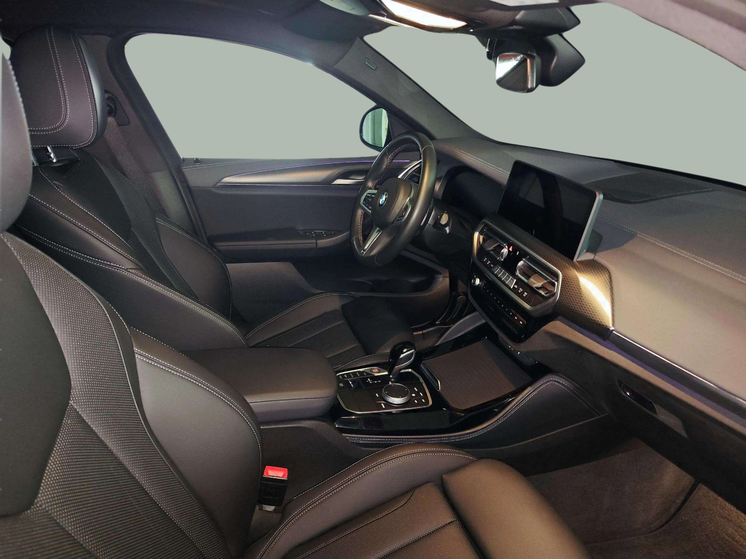 BMW X4 M40d color Negro. Año 2023. 250KW(340CV). Diésel. En concesionario Lizaga Motor de Teruel