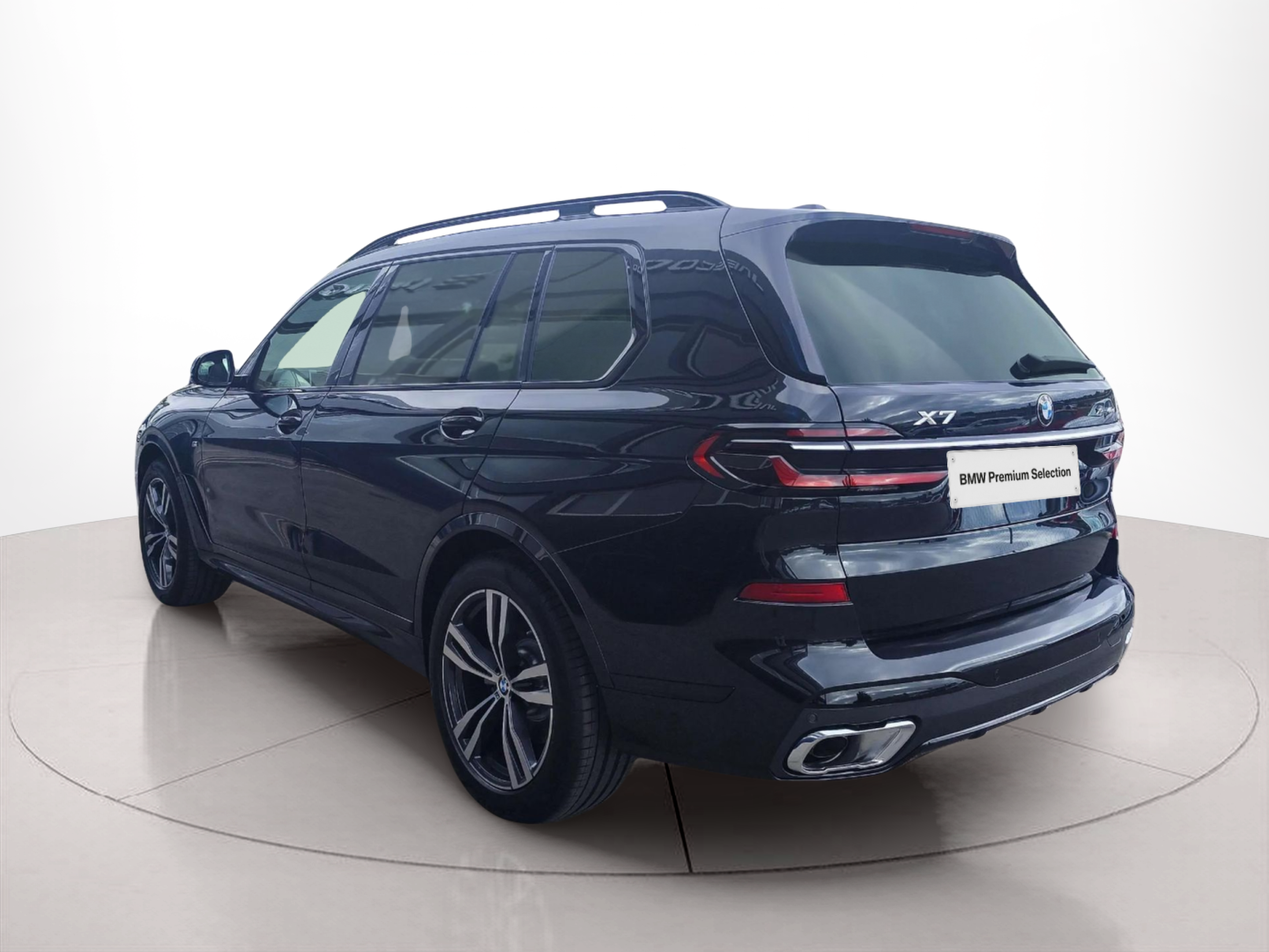 BMW X7 xDrive40d color Negro. Año 2025. 259KW(352CV). Diésel. En concesionario Lizaga Motor de Teruel