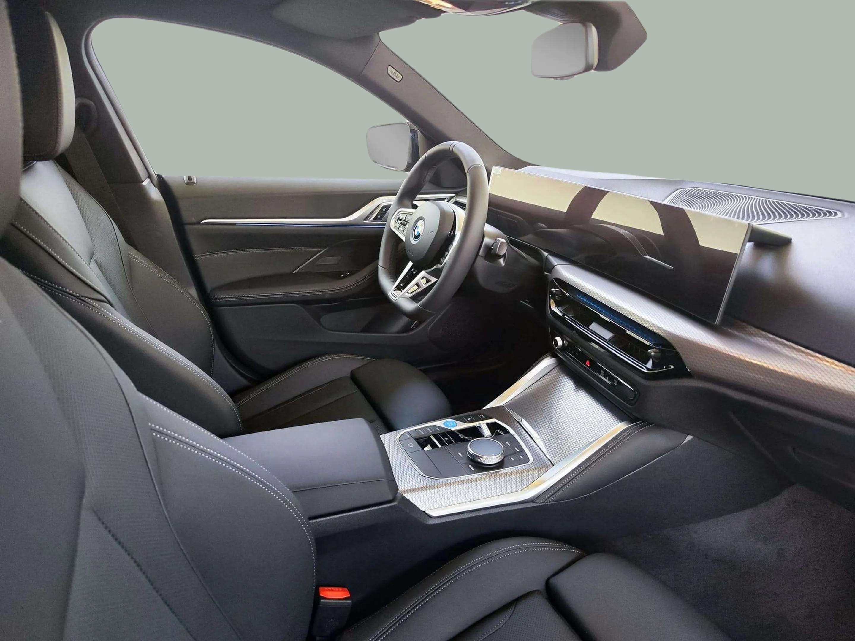 BMW i4 eDrive40 color Negro. Año 2025. 250KW(340CV). Eléctrico. En concesionario Lizaga Motor de Teruel